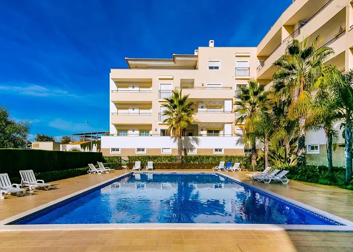A05 - Luxury 1 Bed Fully Equipped With Pool