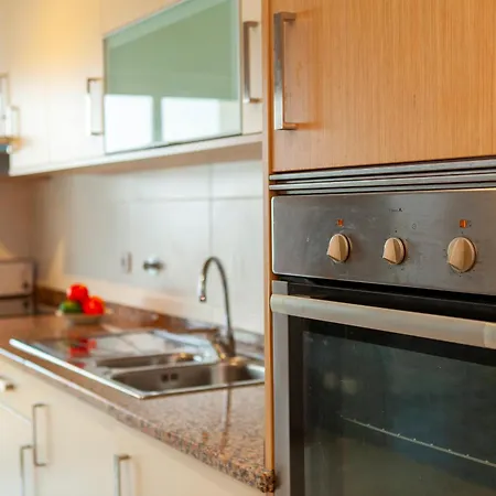 A05 - Luxury 1 Bed Fully Equipped With Pool