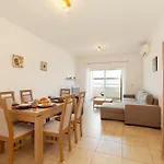 A05 - Luxury 1 Bed Fully Equipped With Pool *