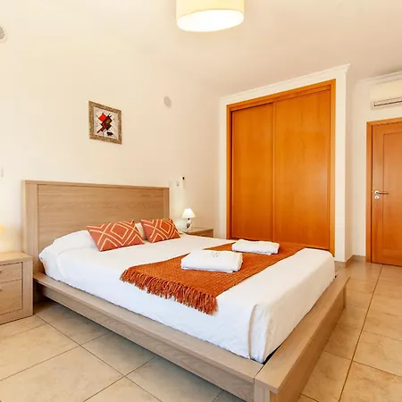 Apartment A05 - Luxury 1 Bed Fully Equipped With Pool