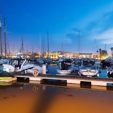 A05 - Luxury 1 Bed Fully Equipped With Pool * Lagos