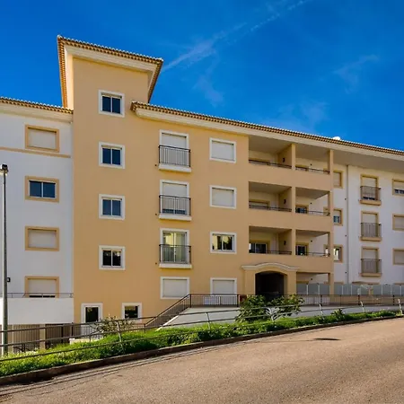 A05 - Luxury 1 Bed Fully Equipped With Pool Apartment Lagos